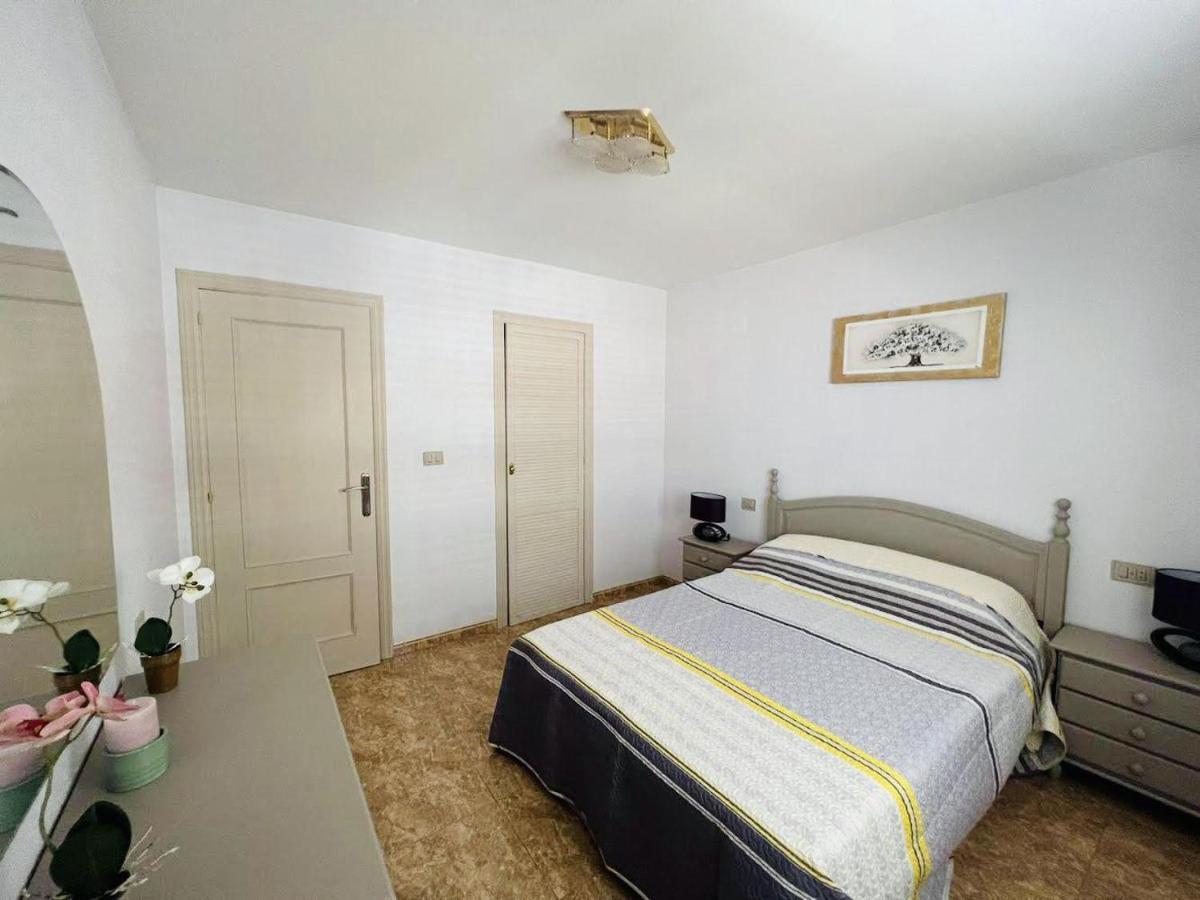 Beachfront Apartment With A Private Garden On The Ground Floor Moncofar Luaran gambar